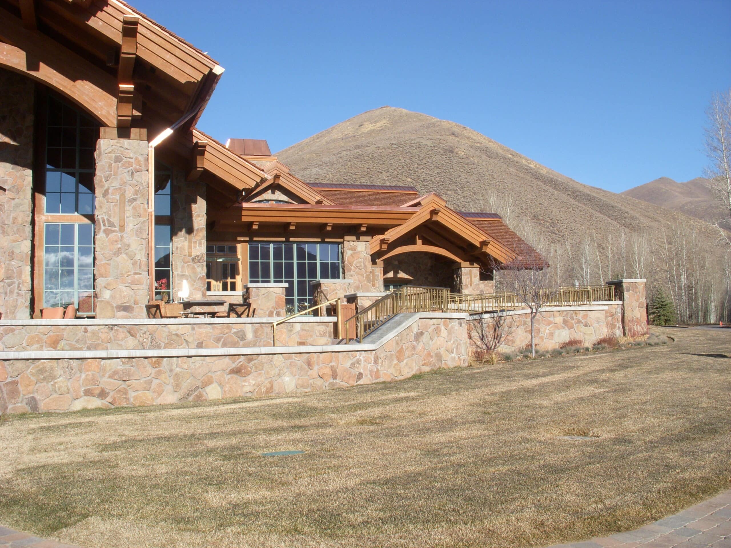 Glued laminated timber Curved Beams, Trusses and Columns manufactured by QB Corporation for The Sun Valley Lodge